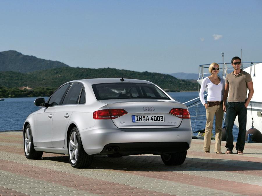  Audi A4 2.0 TDI Sedan (B8, 8K) 2007 года  (WW) (фото 4 из 10)